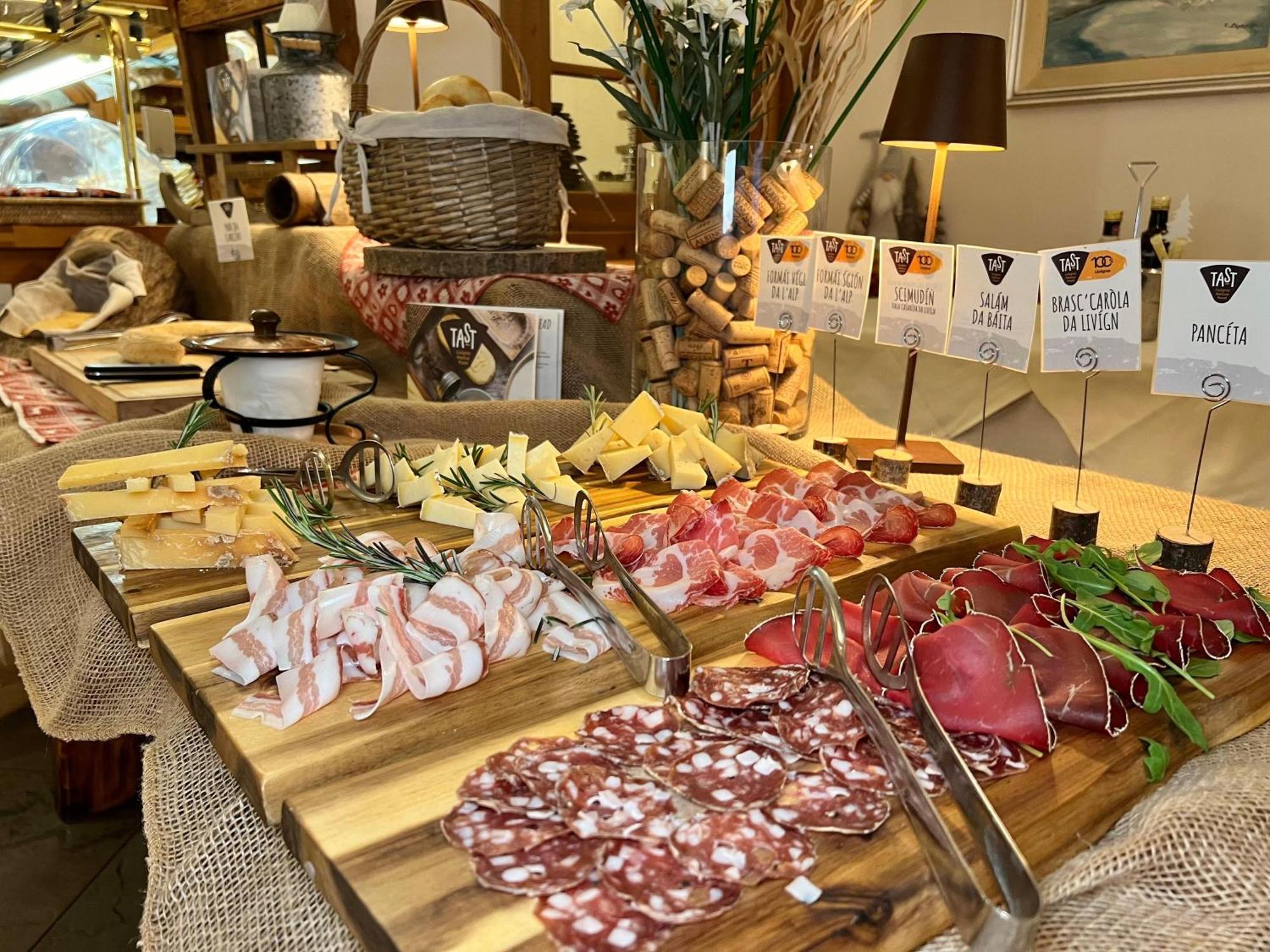 Hotel Primula Λιβίνιο Εξωτερικό φωτογραφία