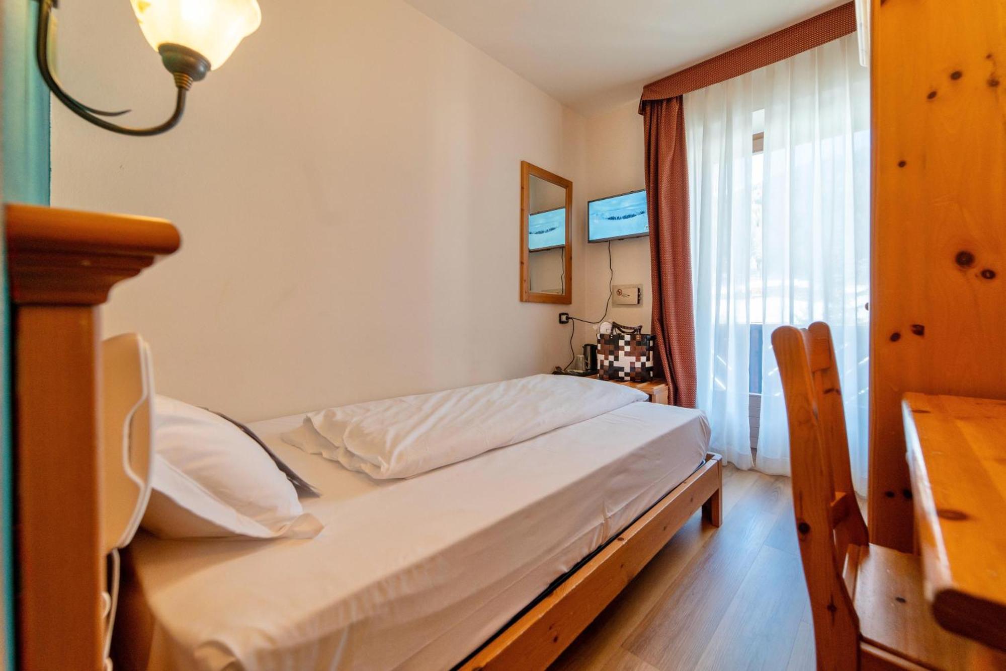 Hotel Primula Λιβίνιο Εξωτερικό φωτογραφία